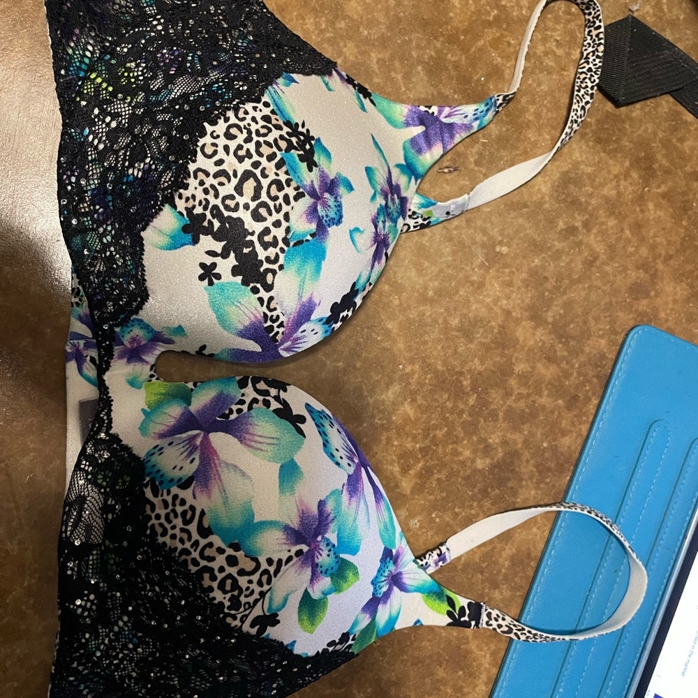 VS push up bra